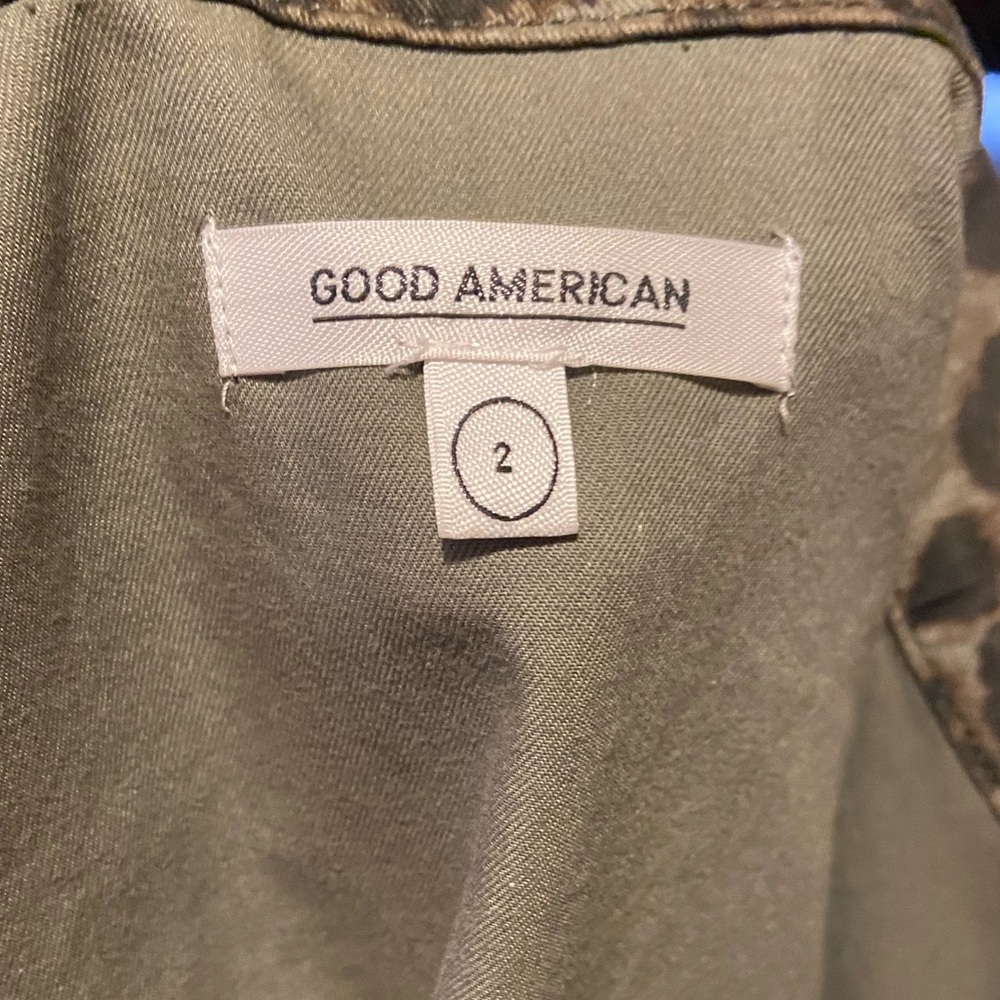Good American Sage Green Leopard Cotton Utility Jacket With Pockets - Picture 9 of 11